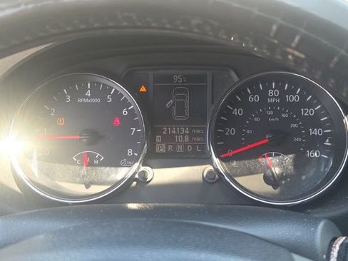 Used 2011 Nissan Rogue SV w/ SL Pkg AWD/4WD image 26