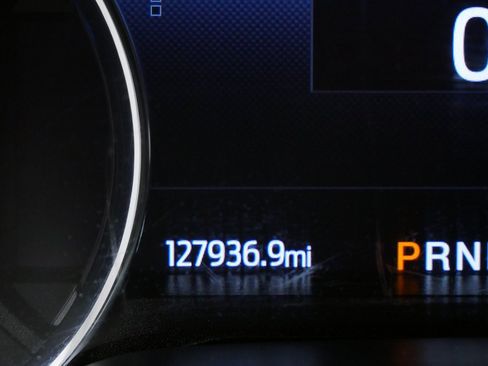 Used 2021 Ford F250 Lariat w/ Lariat Value Package image 26