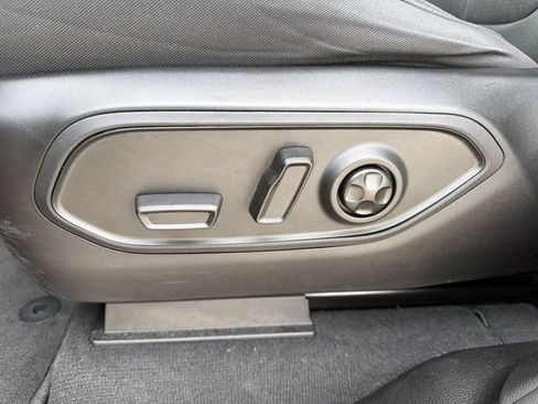 Certified 2024 Jeep Grand Cherokee Laredo X AWD/4WD image 14