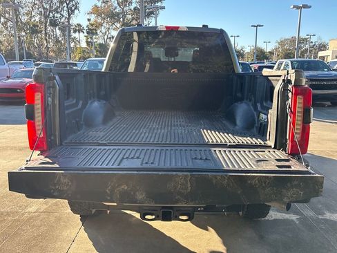 Used 2025 Ford F250 Lariat w/ Tremor Off-Road Package image 30
