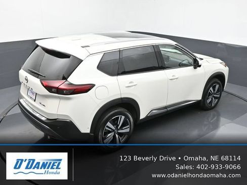 Used 2023 Nissan Rogue SL w/ SL Premium Package AWD/4WD image 18