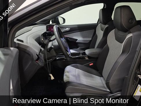 Used 2024 Volkswagen ID.4 2WD image 4