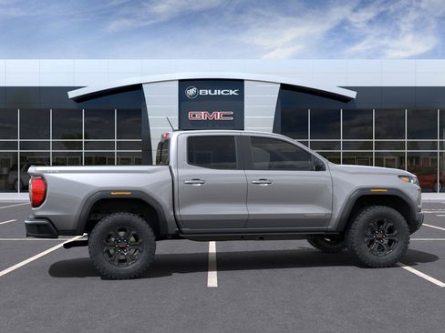 New 2025 GMC Canyon Elevation w/ Convenience Package image 23