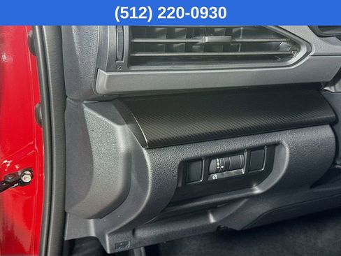 Used 2025 Subaru Crosstrek 2.0i Premium image 11