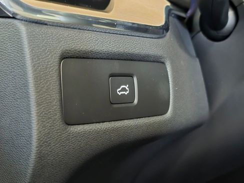 New 2026 Volvo XC60 B5 Plus w/ Climate Package AWD/4WD image 25