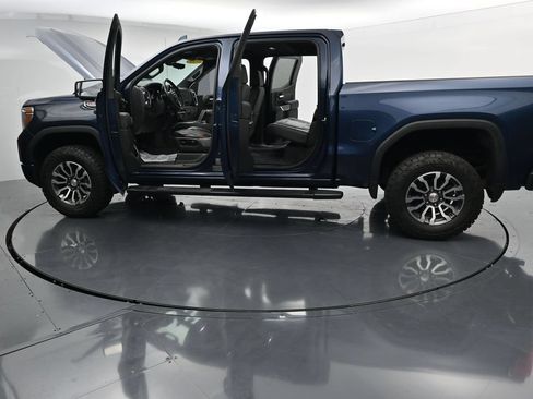 Used 2020 GMC Sierra 1500 AT4 w/ AT4 Premium Package AWD/4WD image 42