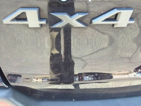 Used 2021 Jeep Cherokee Trailhawk AWD/4WD image 8