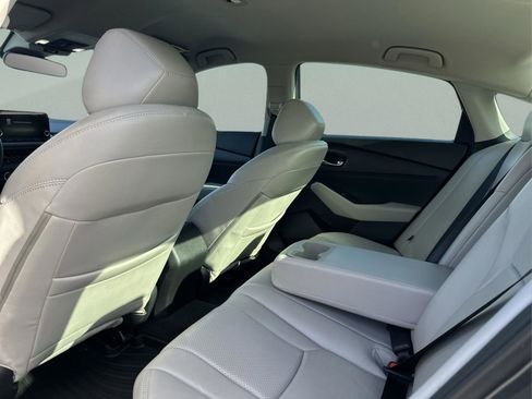 Certified 2023 Honda Accord LX image 16