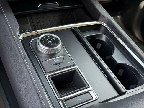 New 2024 Ford Expedition XLT image 14