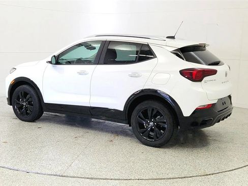 Used 2024 Buick Encore GX Sport Touring AWD/4WD image 5