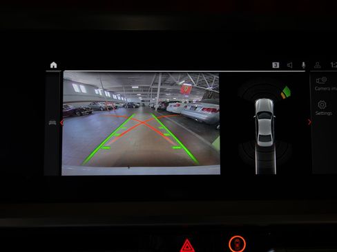 Used 2021 BMW 330i Sedan w/ Convenience Package image 19