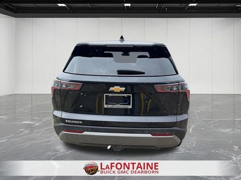 Used 2025 Chevrolet Equinox LT FWD image 7