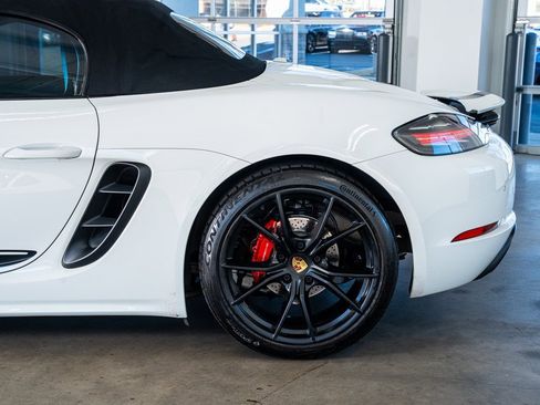 Used 2019 Porsche 718 Boxster image 24
