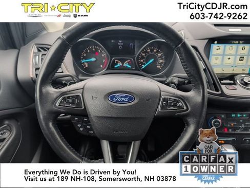 Used 2017 Ford Escape Titanium image 19