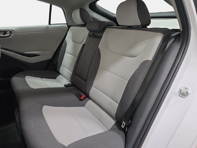 Used 2020 Hyundai Ioniq SE FWD image 13
