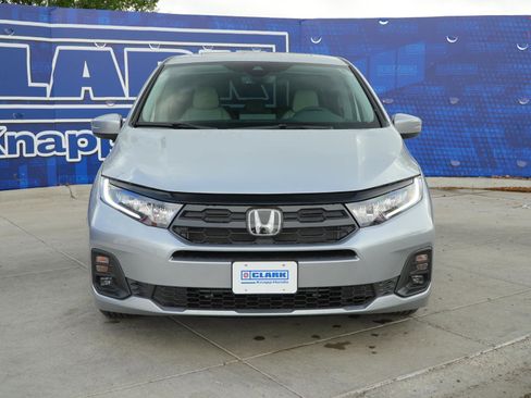 New 2026 Honda Odyssey EX-L image 2