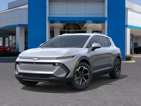 New 2026 Chevrolet Equinox EV LT image 6