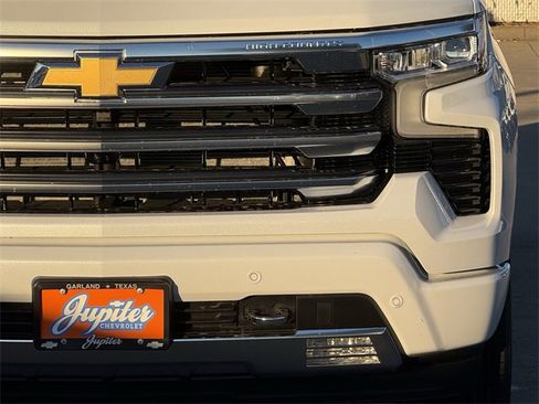 New 2026 Chevrolet Silverado 1500 High Country w/ High Country Premium Package image 9