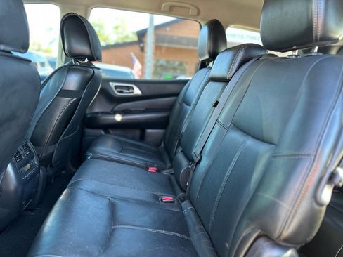 Used 2013 Nissan Pathfinder SL w/ Cargo Pkg image 21
