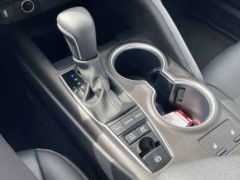 Used 2024 Toyota Camry XLE image 13