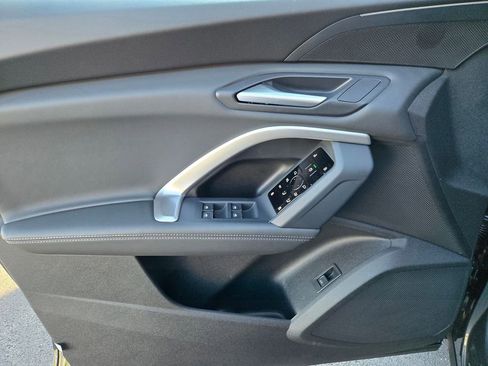 New 2026 Audi Q5 Premium image 17