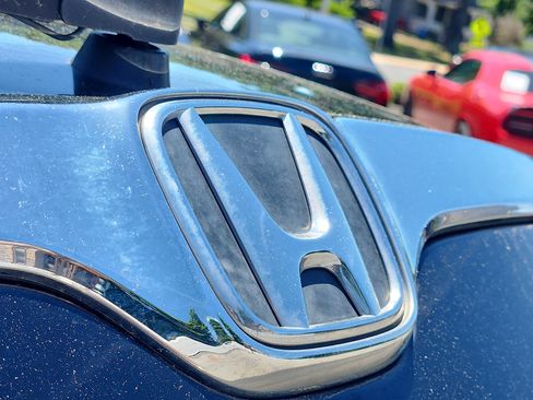 Used 2018 Honda CR-V LX image 28