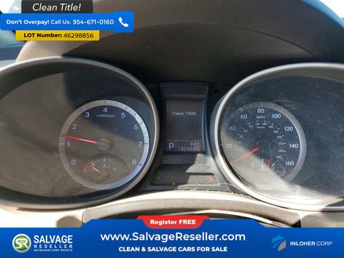 Used 2016 Hyundai Santa Fe SE image 12