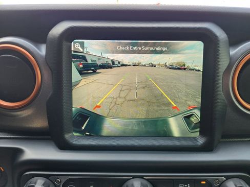 Used 2021 Jeep Gladiator Mojave w/ Uconnect 4C Nav & Sound Group AWD/4WD image 23