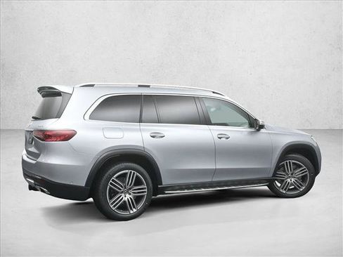 Certified 2026 Mercedes-Benz GLS 450 4MATIC image 7