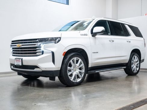 Used 2024 Chevrolet Tahoe High Country w/ Advanced Technology Package AWD/4WD image 3