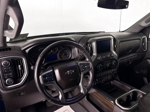 Used 2019 Chevrolet Silverado 1500 RST image 9