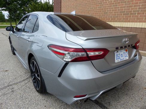 Used 2019 Toyota Camry XSE FWD image 7