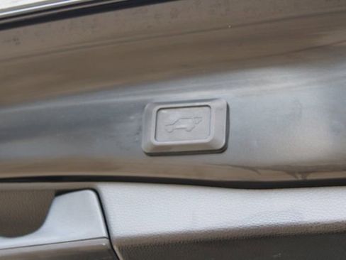 Used 2021 Toyota RAV4 SE w/ Weather & Moonroof Package AWD/4WD image 41