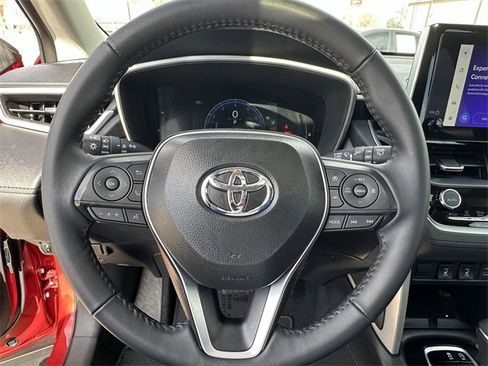 Certified 2025 Toyota Corolla Cross XLE w/ Convenience Package image 12