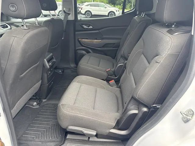 Used 2023 GMC Acadia SLE w/ Driver Convenience Package FWD image 15