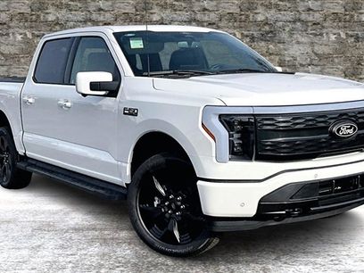 New 2025 Ford F150 Lightning Platinum w/ Dark Elements Package