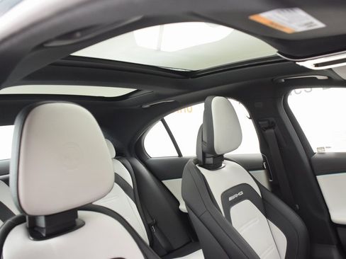 Used 2025 Mercedes-Benz E 53 AMG e 4MATIC Sedan image 16