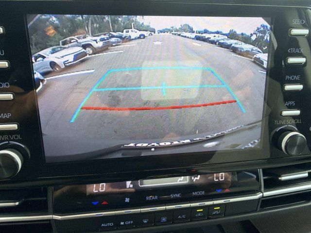 Used 2024 Toyota Sienna LE w/ LE Plus Package AWD/4WD image 26