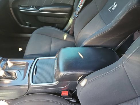 Used 2017 Dodge Charger R/T Scat Pack RWD image 27