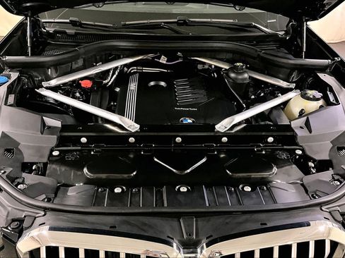 Used 2022 BMW X5 xDrive40i AWD/4WD image 29
