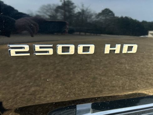 Used 2020 Chevrolet Silverado 2500 LTZ image 7