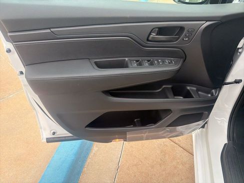 New 2026 Honda Odyssey Sport-L image 6