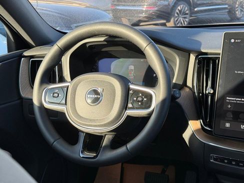 New 2026 Volvo XC60 B5 Core w/ Climate Package image 7