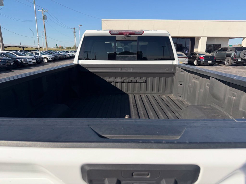Used 2022 GMC Sierra 3500 Denali w/ Denali Ultimate Package AWD/4WD image 17