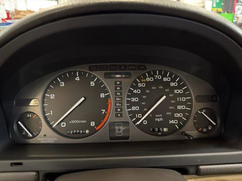 Used 1991 Acura Legend LS FWD image 18