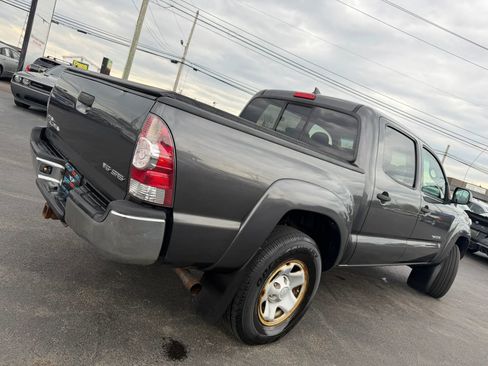 Used 2014 Toyota Tacoma 4x4 Double Cab w/ SR5 Package image 47