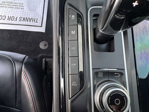 Used 2018 Maserati Levante GranSport image 20