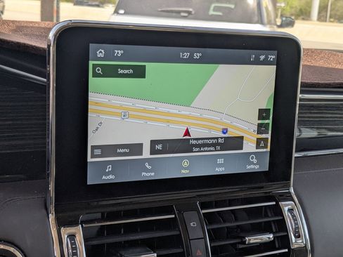 Used 2020 Lincoln Navigator Black Label w/ Cargo Convenience Package image 17