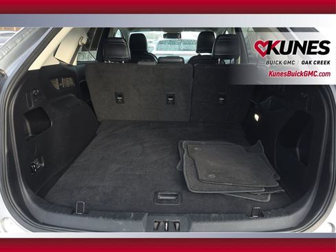 Used 2023 Ford Edge SEL image 19