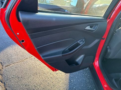 Used 2013 Ford Focus SE image 13
